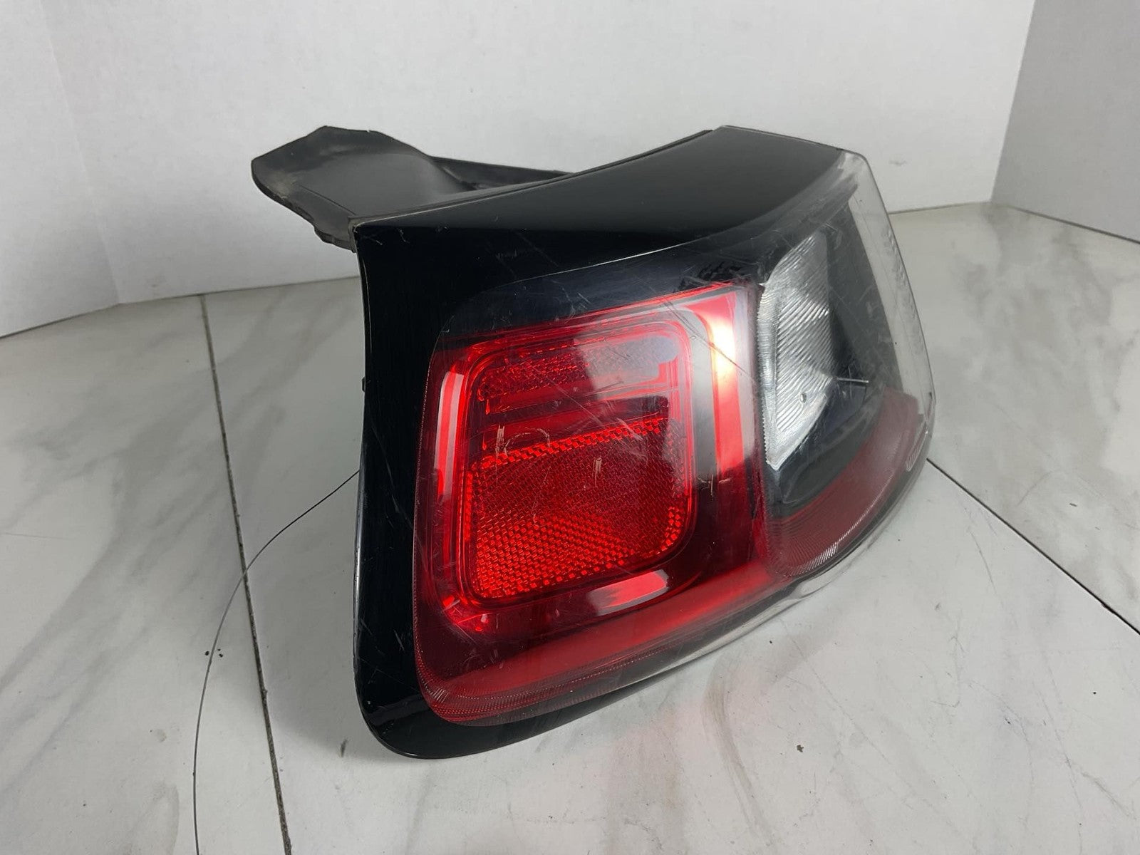 Tail Light Assembly JEEP CHEROKEE Left 19 20 21 22 230